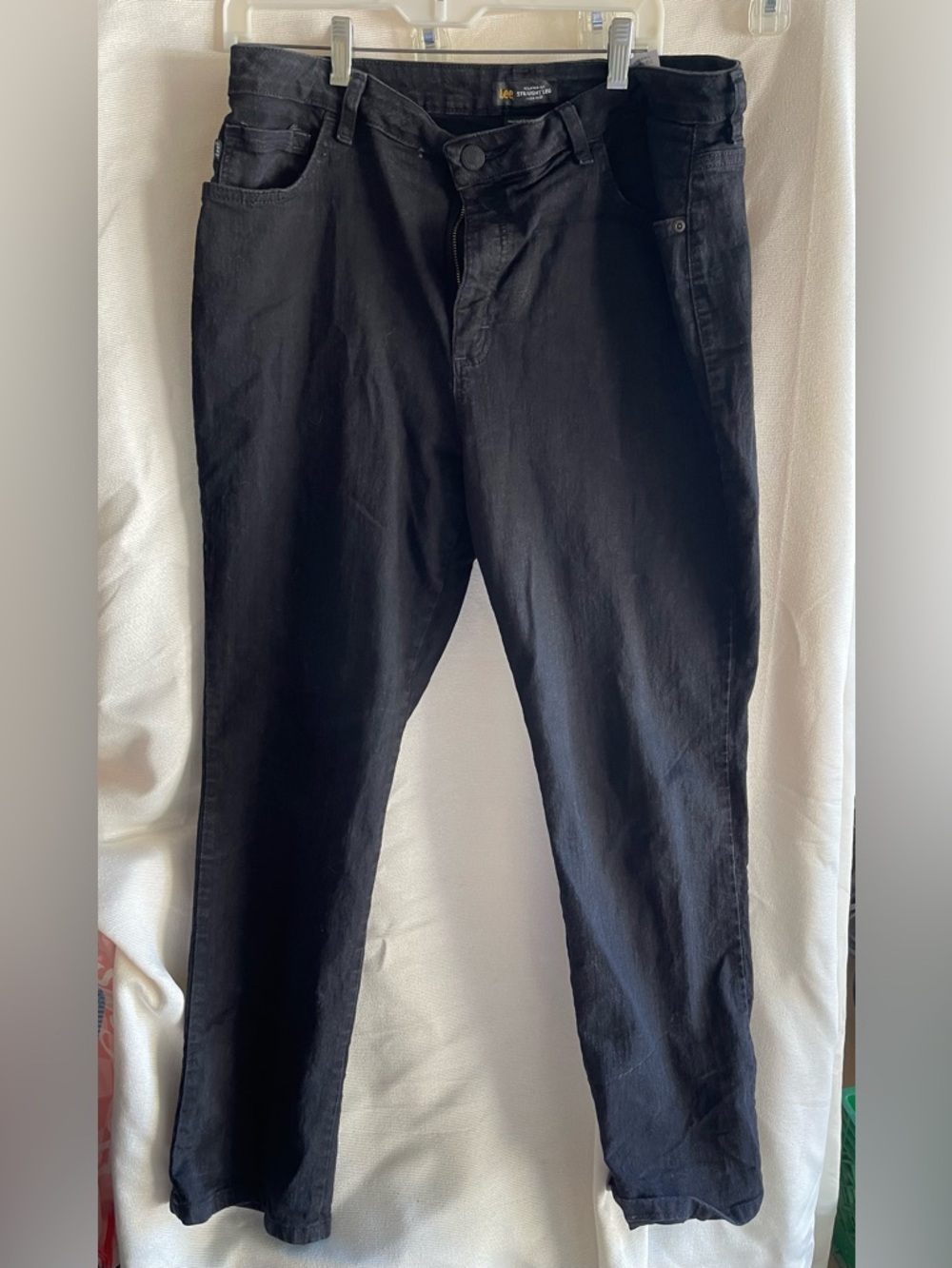 Lee Relaxed Black Straight-Leg Jeans